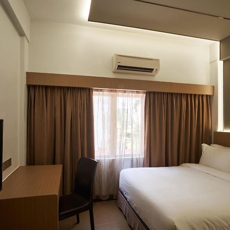 Btc Hotel Malacca Buitenkant foto