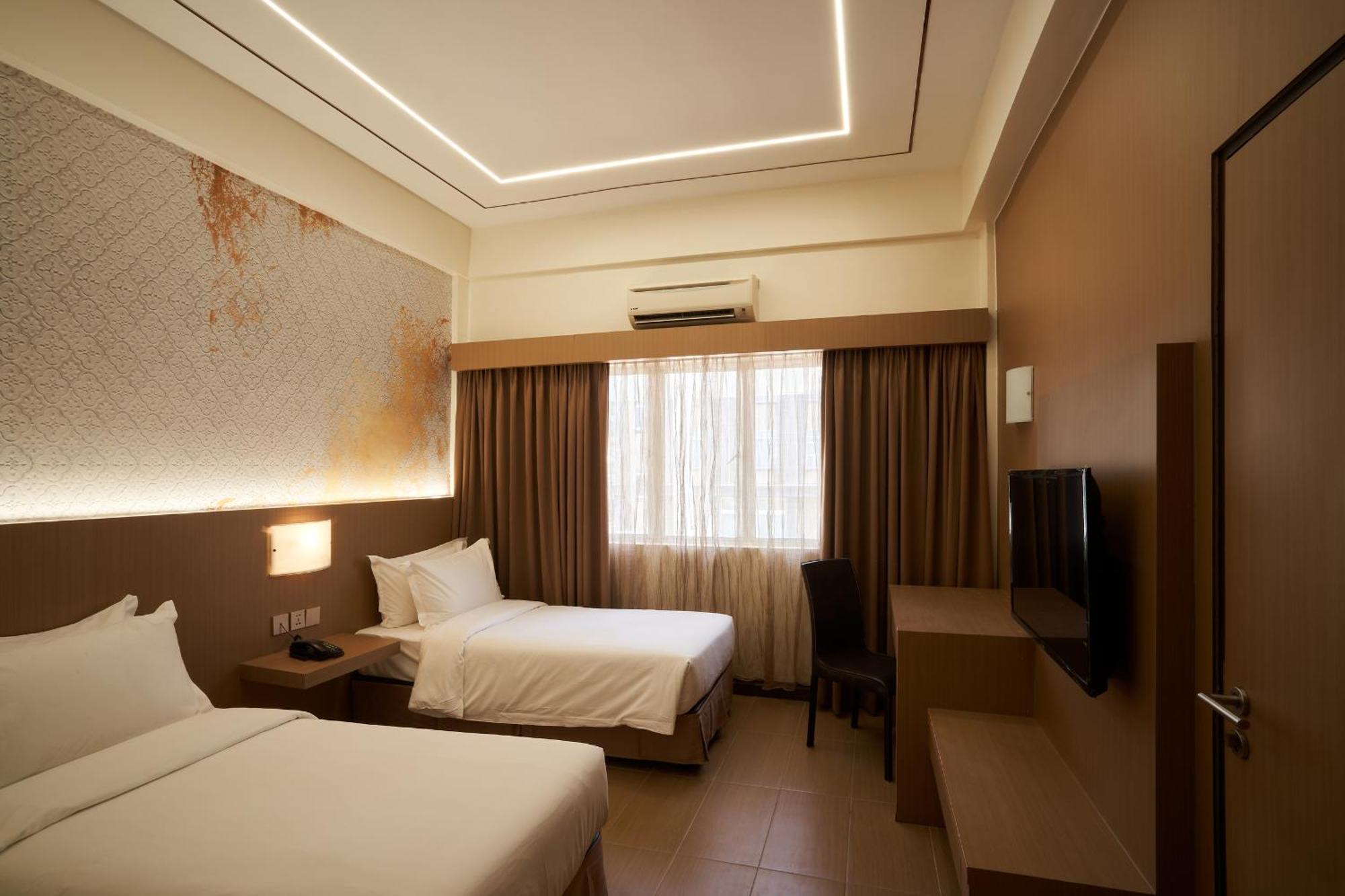 Btc Hotel Malacca Buitenkant foto