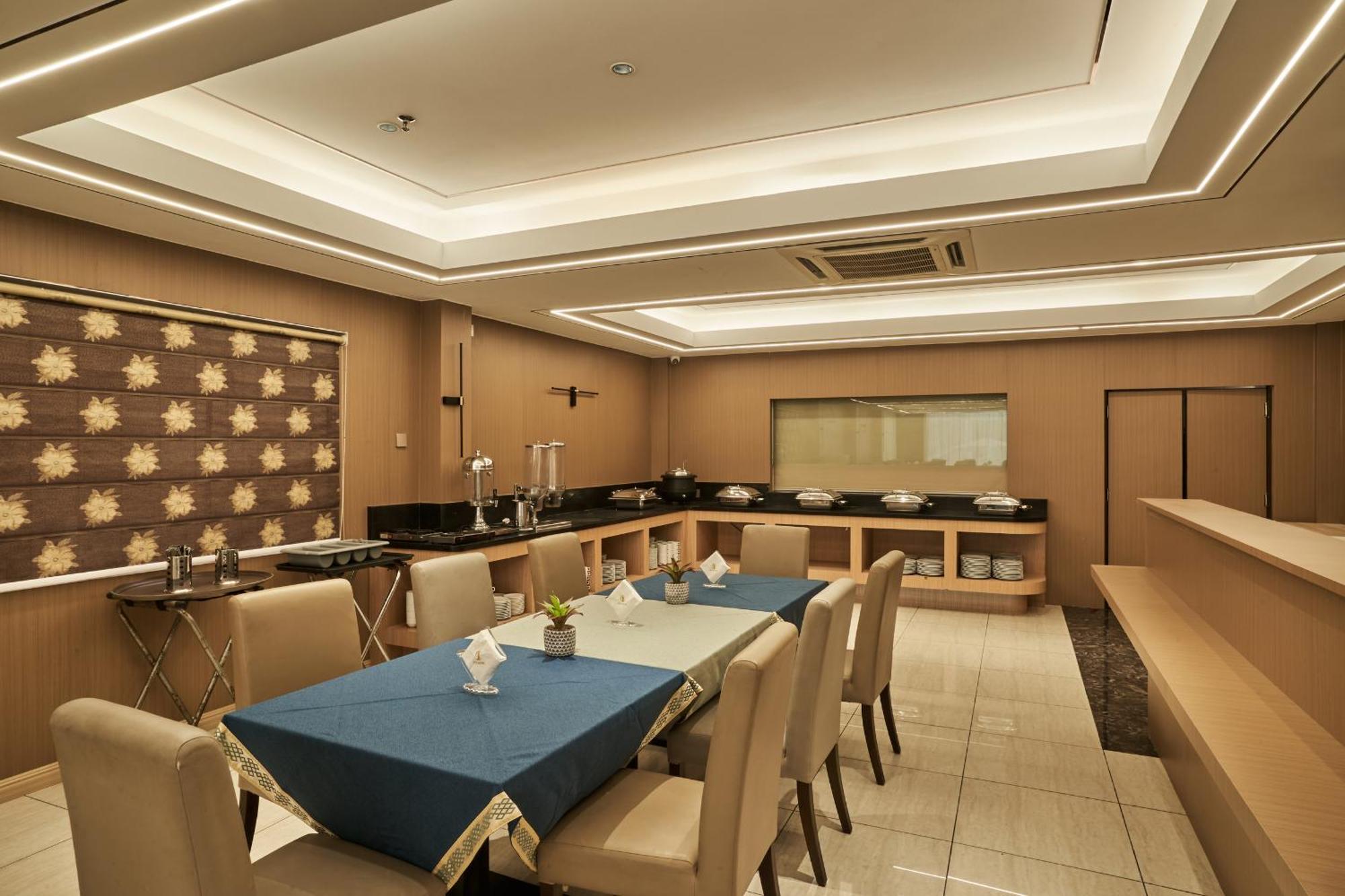 Btc Hotel Malacca Buitenkant foto